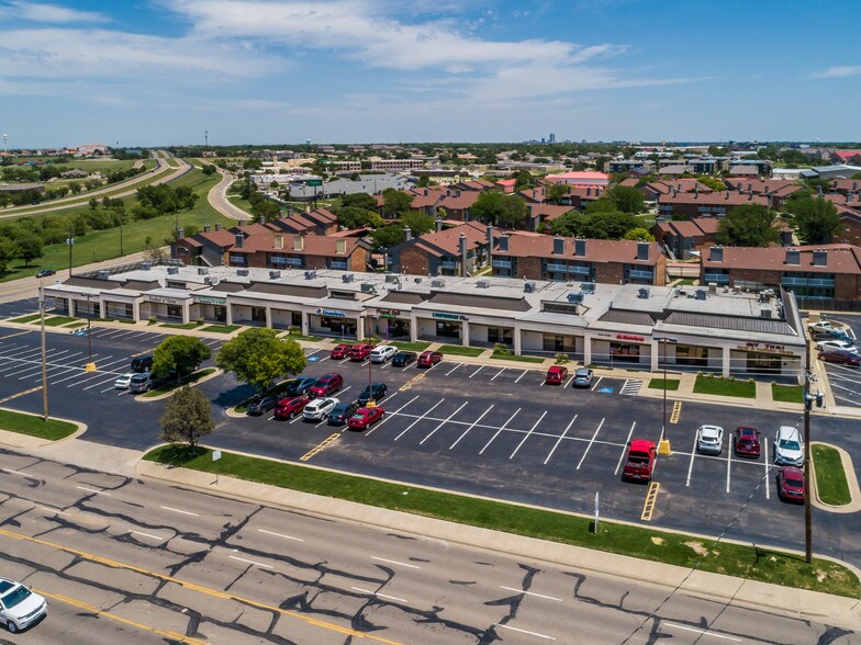 More Photos Of 2001-2029 S Coulter St, Amarillo Unknown For Lease