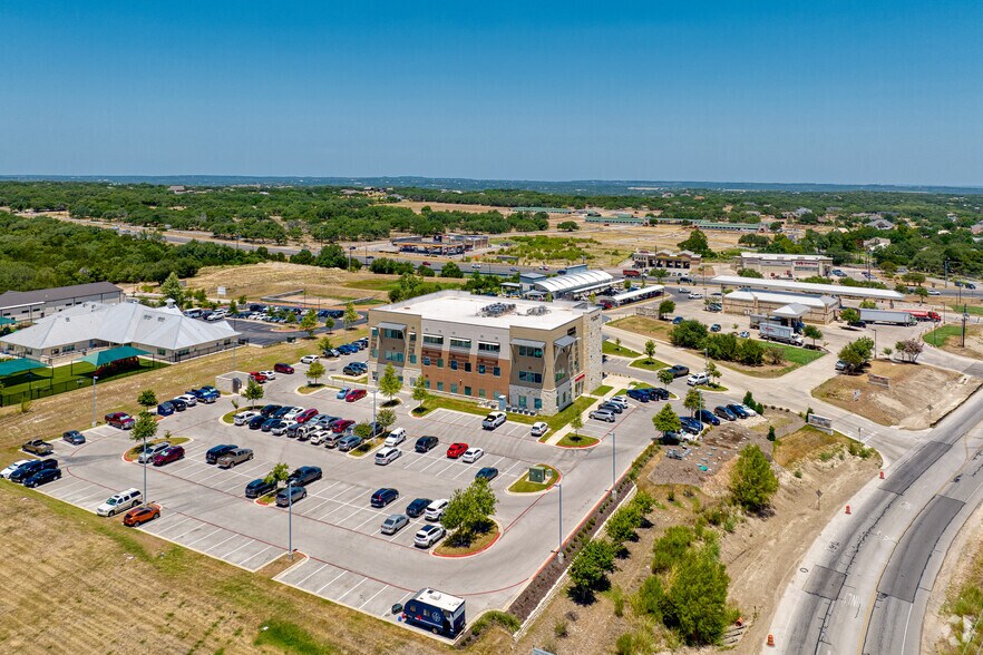 More Photos Of 13830 Sawyer Ranch Rd, Dripping Springs Medical For Lease