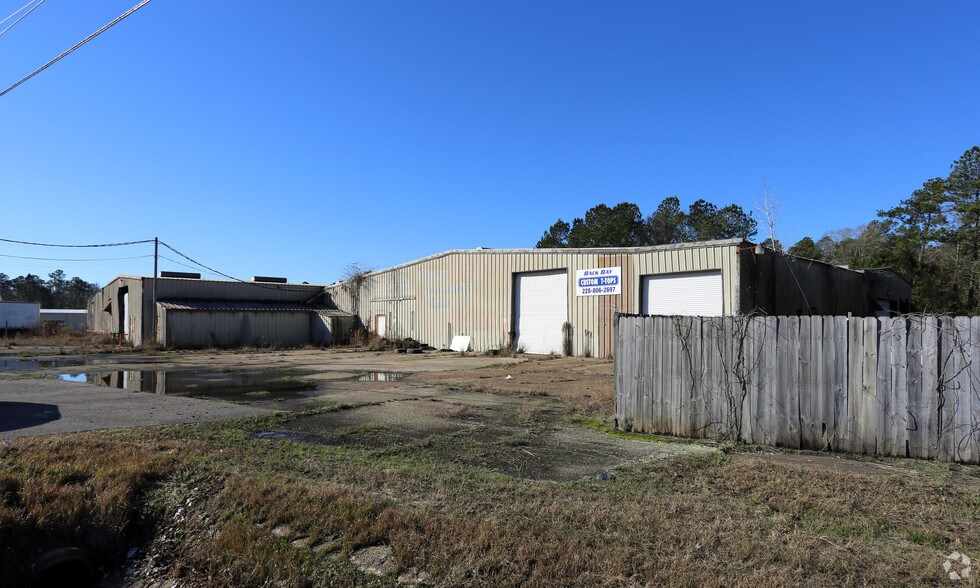 8717 Tucker Rd  