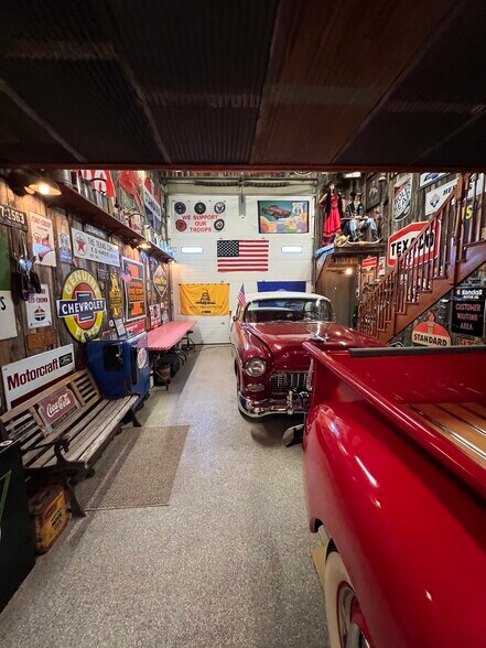 More Photos Of 9181 Commerce Center Cir, Highlands Ranch Self Storage For Sale