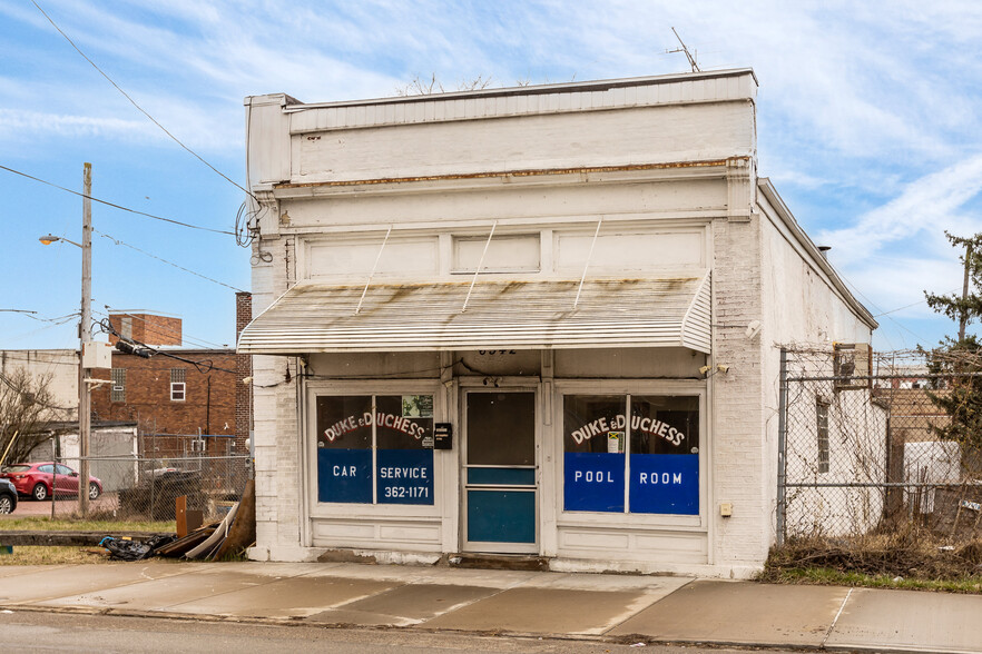 Primary Photo Of 6542 Frankstown Ave, Pittsburgh Storefront For Sale