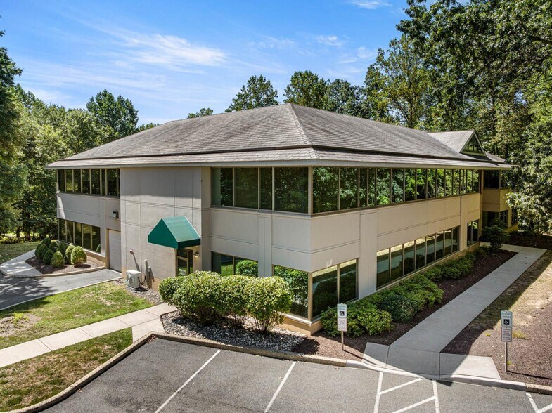 More Photos Of 505 Eagleview Blvd, Exton Unknown For Lease