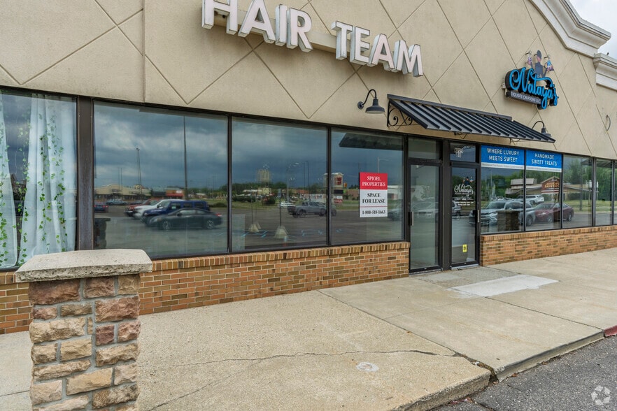More Photos Of 4205-4225 Miller Rd, Flint Unknown For Lease