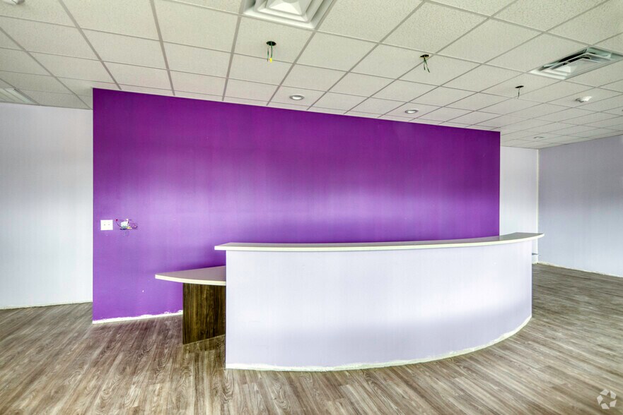 More Photos Of 5321 E Fowler Ave, Tampa General Retail For Lease