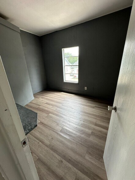 More Photos Of 201 E Washington Ave, Harlingen Apartments For Sale