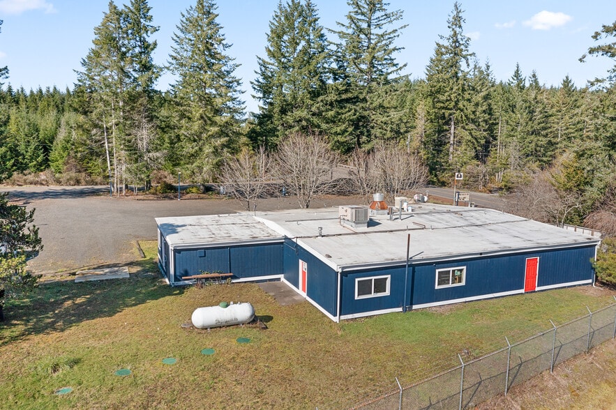 More Photos Of 2810 E Spencer Lake Rd, Shelton General Retail For Sale