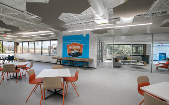 More Photos Of 3855 Sparks Dr SE, Grand Rapids Office For Lease