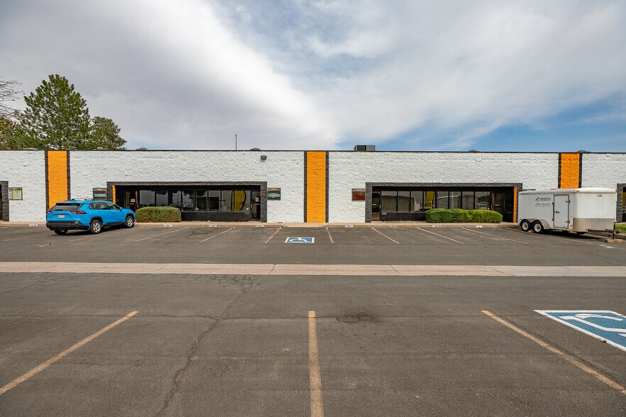 More Photos Of 8200 E Pacific Pl, Denver Unknown For Lease