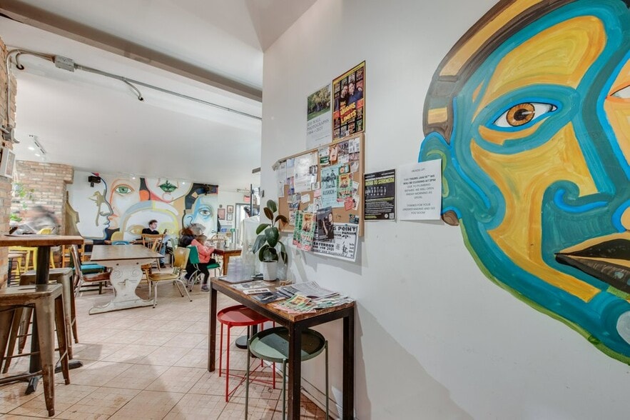 More Photos Of 256 Crawford St, Toronto Storefront Retail Residential For Sale