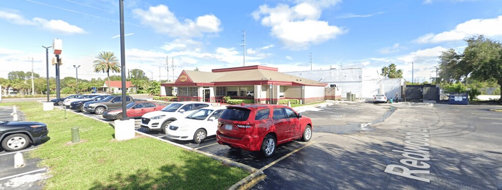 More Photos Of 940 Missouri Ave N, Largo Restaurant For Sale