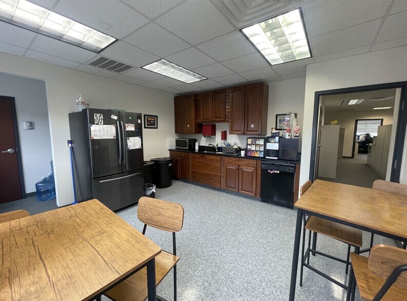 More Photos Of 400 Preston Ave, Charlottesville Office For Lease