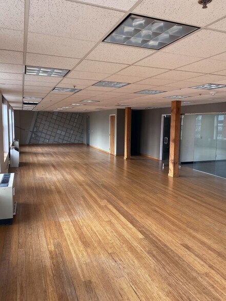 More Photos Of 815 SW 2nd Ave, Portland Office For Lease
