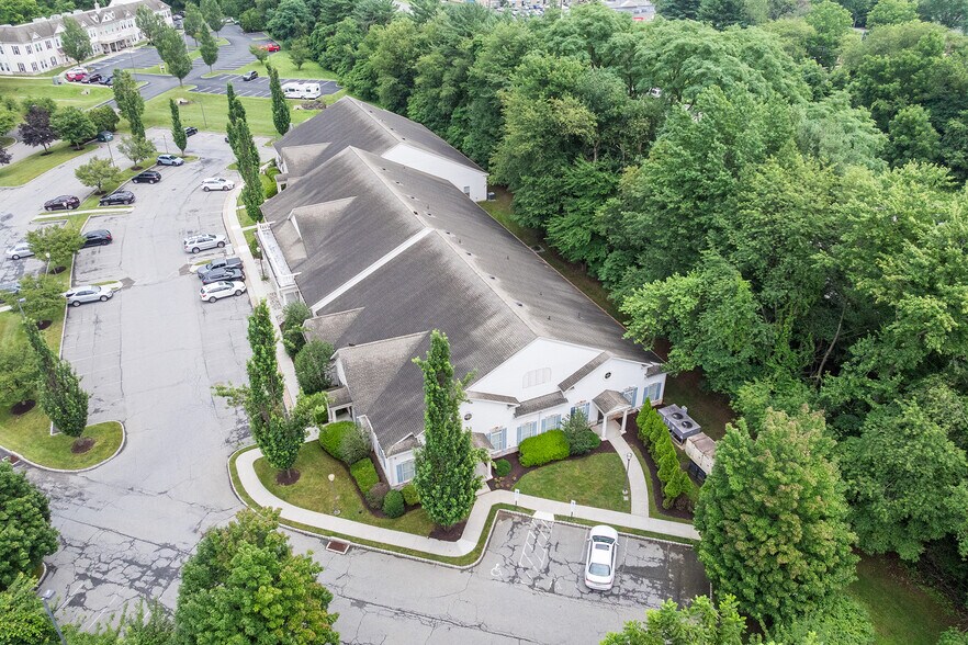 More Photos Of 670 Woodbourne Rd, Langhorne Medical For Sale