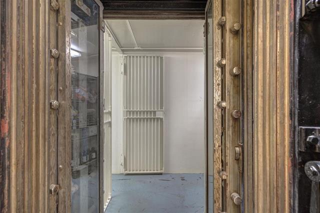 More Photos Of 301 W Main St, Radford Apartments For Sale