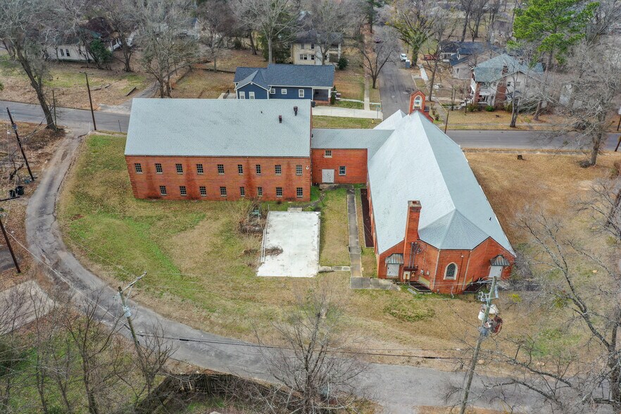 More Photos Of 2001 Avenue Z, Birmingham Religious Facility For Sale