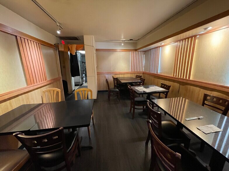 More Photos Of 5432 Walnut St, Pittsburgh Restaurant For Lease