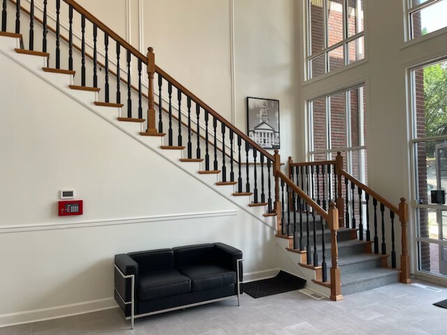 More Photos Of 2650 Apalachee Pky, Tallahassee Office For Lease