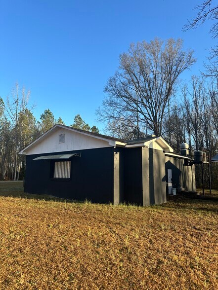 More Photos Of 1030 Dry Branch Rd, Hopkins General Retail For Sale