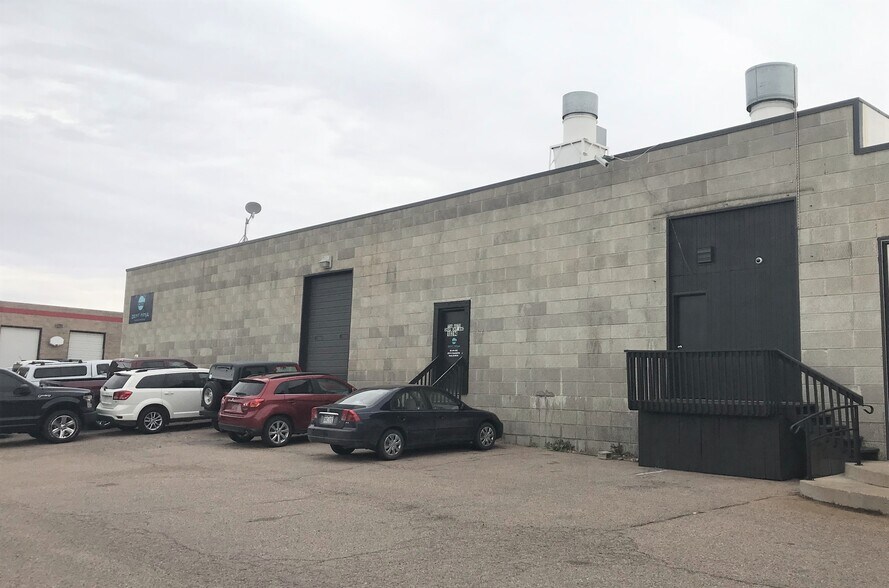 More Photos Of 10314 Dransfeldt Rd, Parker Warehouse For Lease
