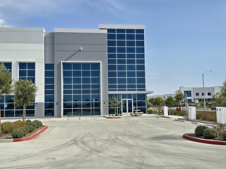 More Photos Of 23840-23842 Rider St, Perris Distribution For Lease