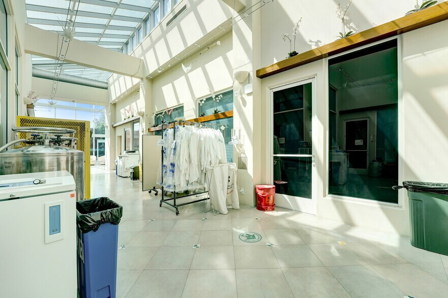 More Photos Of 11570 W Olympic Blvd, Los Angeles Medical For Sale