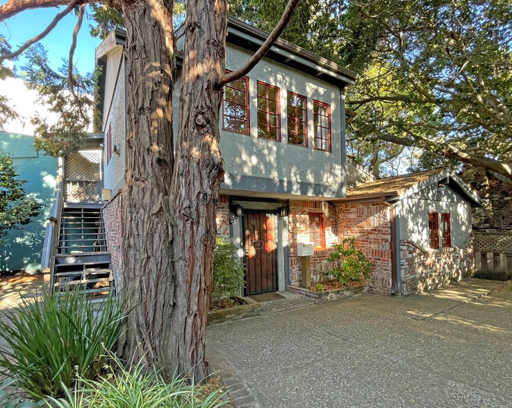 More Photos Of 1672-1676 University Ave, Berkeley Medical For Sale