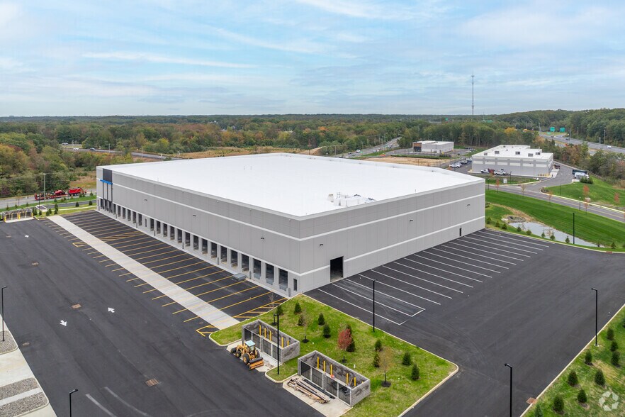 More Photos Of 1840 Wayside Road-Building B, Tinton Falls Unknown For Lease