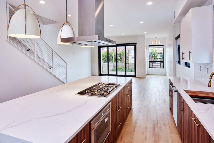 More Photos Of 801-809 Seacoast Dr, Imperial Beach Apartments For Sale