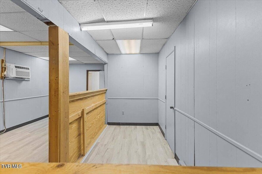 More Photos Of 1032 E Center St, Kingsport Freestanding For Sale