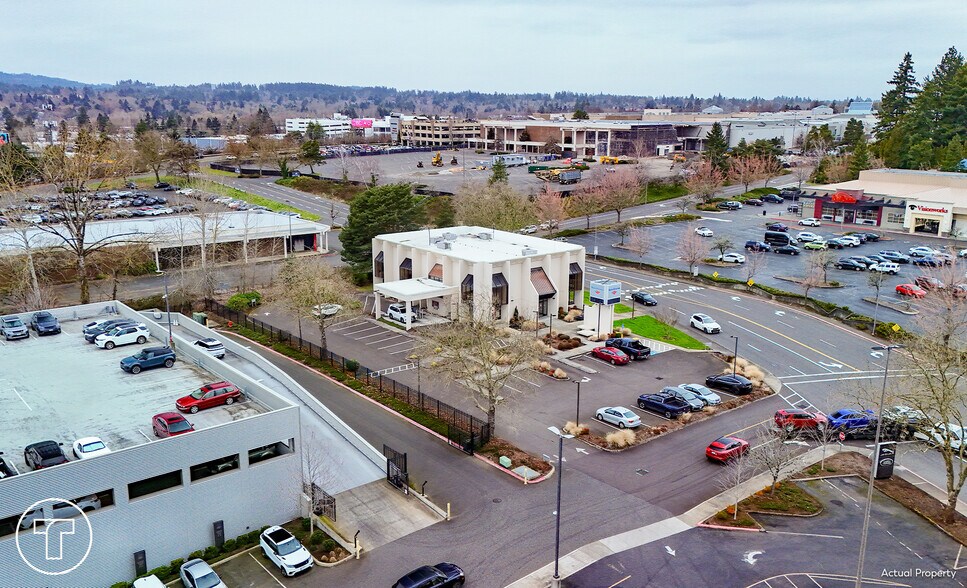 More Photos Of 10101 SW Washington Square Rd, Portland Bank For Lease