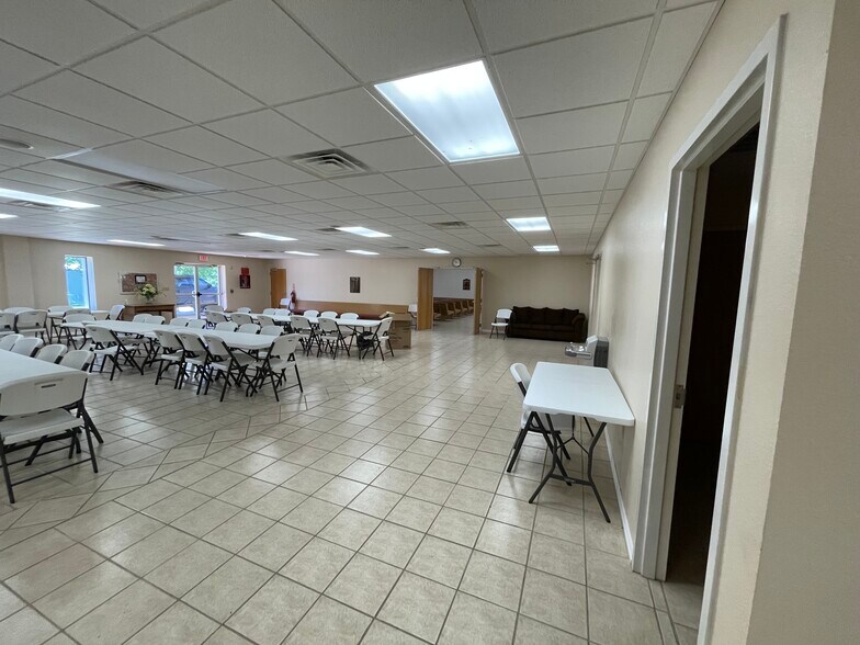 More Photos Of 501-599 Paris ave, Soper Religious Facility For Sale