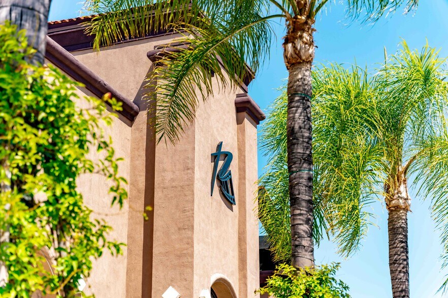 More Photos Of 40930-41090 California Oaks Rd, Murrieta Unknown For Lease