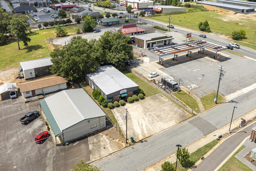 More Photos Of 111 Hudson St, Americus Office For Sale