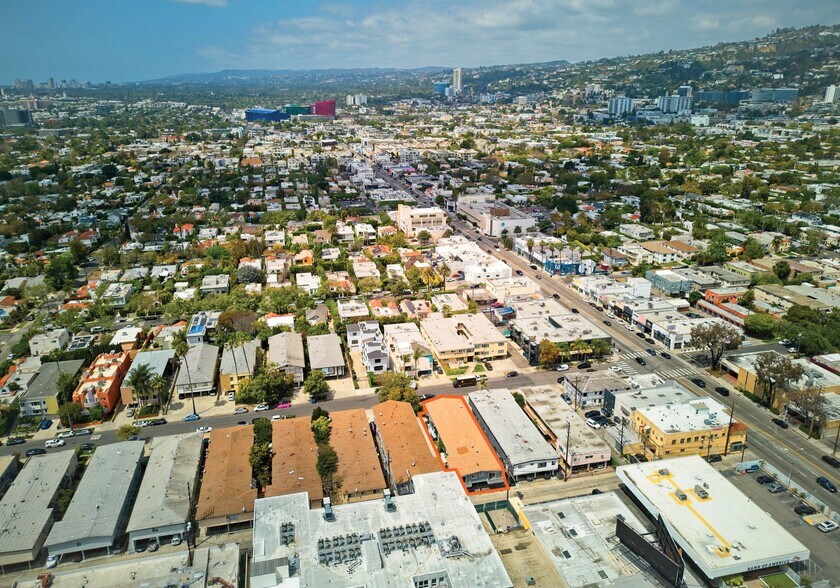 More Photos Of 648 N Hayworth Ave, Los Angeles Apartments For Sale