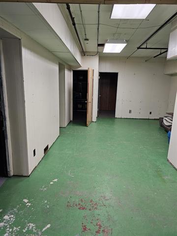 More Photos Of 1388 5th Av, Prince George General Retail For Lease