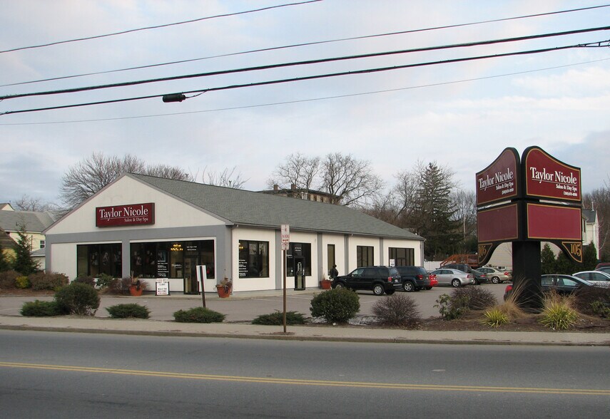 Primary Photo Of 105 E Main St, Milford Freestanding For Lease