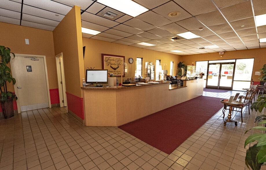 More Photos Of 8190 Pensacola Blvd, Pensacola Specialty For Sale