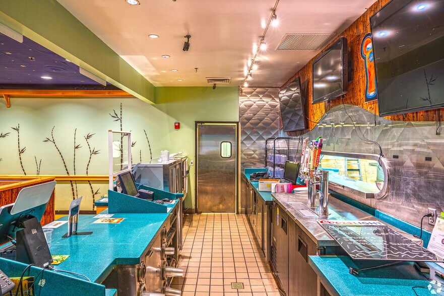 More Photos Of 6919 W Ray Rd, Chandler Freestanding For Lease