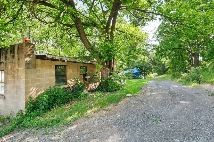 More Photos Of 5194 Hamilton Blvd, Allentown Freestanding For Sale