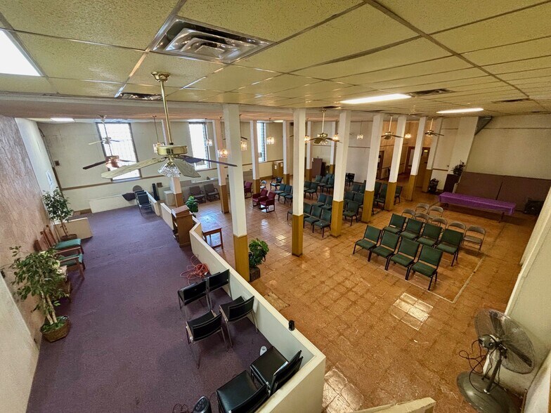 More Photos Of 1632 Poplar St, Philadelphia Religious Facility For Sale