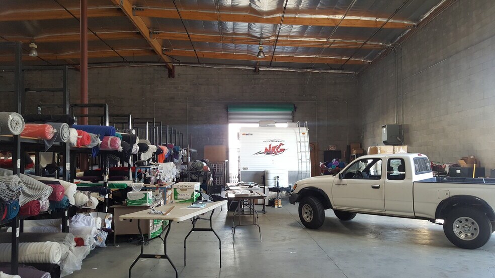 More Photos Of 1654 Long Beach Ave, Los Angeles Warehouse For Lease