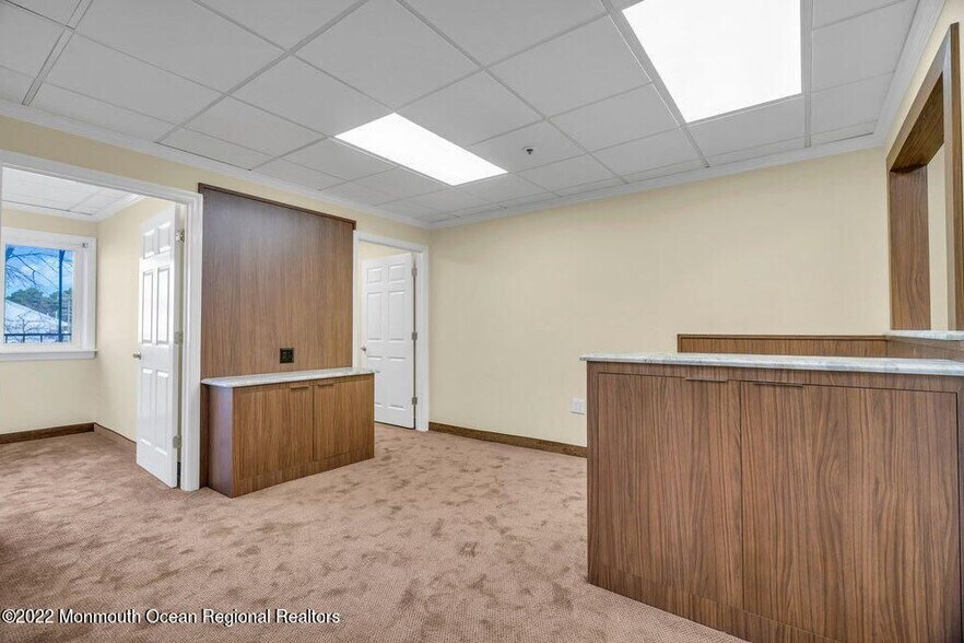 More Photos Of 445 Brick Blvd, Brick Medical For Lease