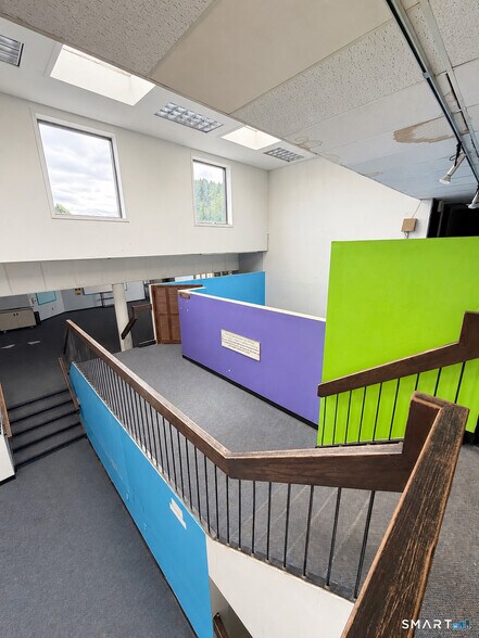 More Photos Of 51 Gabb Rd, Bloomfield Schools For Sale