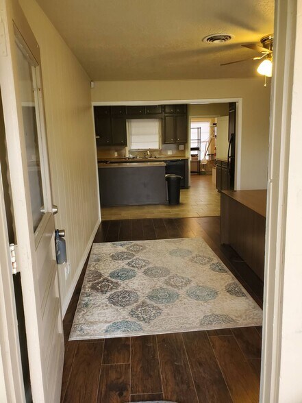 More Photos Of 5605 George Bush Dr, Katy Medical For Lease