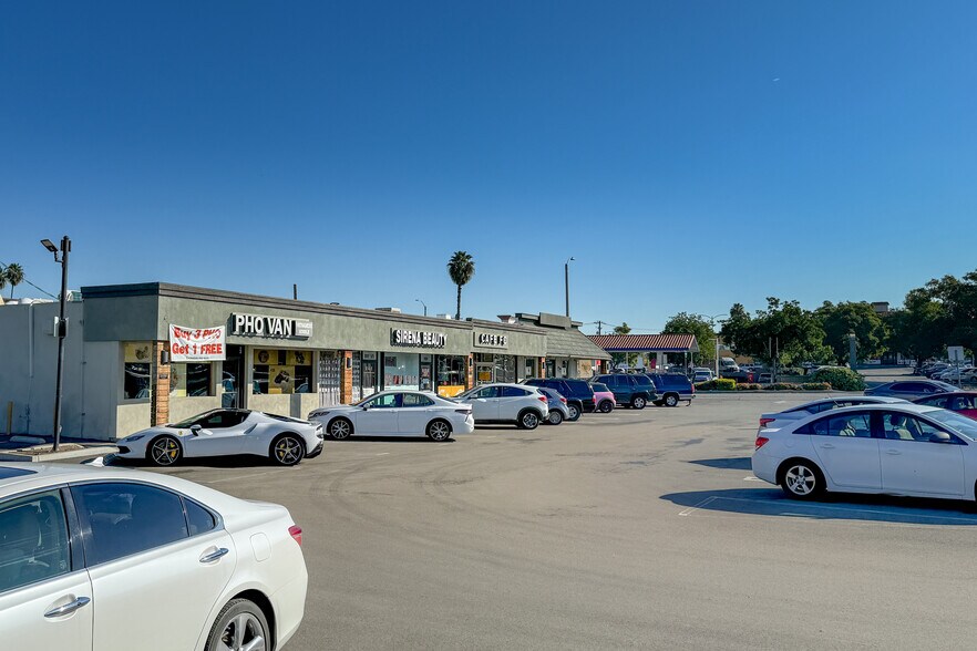 More Photos Of 2025-2047 S Hacienda Blvd, Hacienda Heights General Retail For Sale
