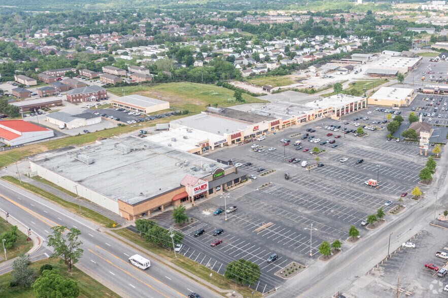 More Photos Of 616-690 University Shopping Ctr, Richmond General Retail For Lease