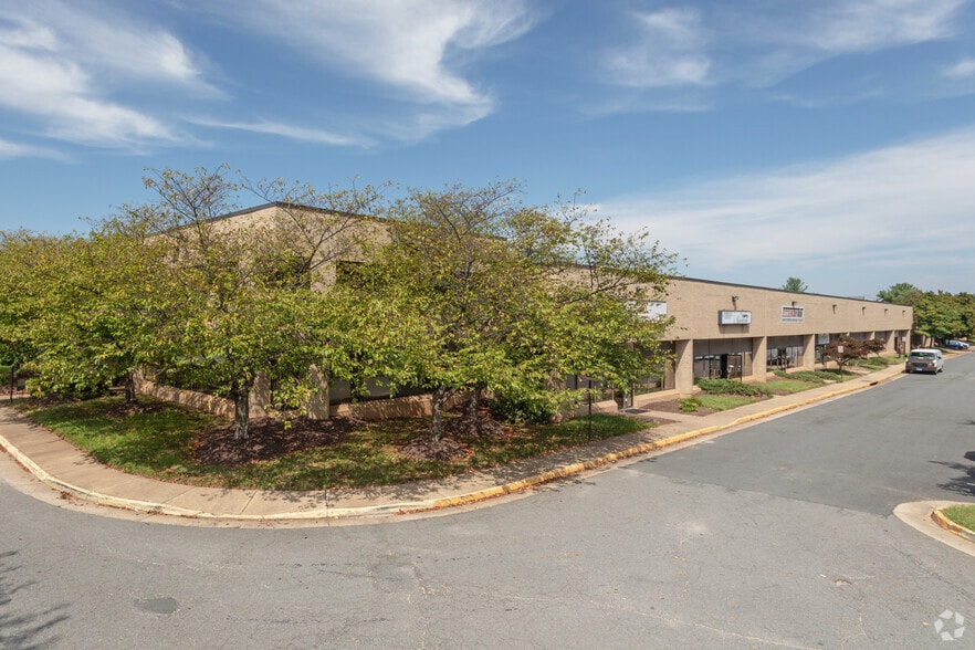 Primary Photo Of 4124 Walney Rd, Chantilly Research And Development For Lease
