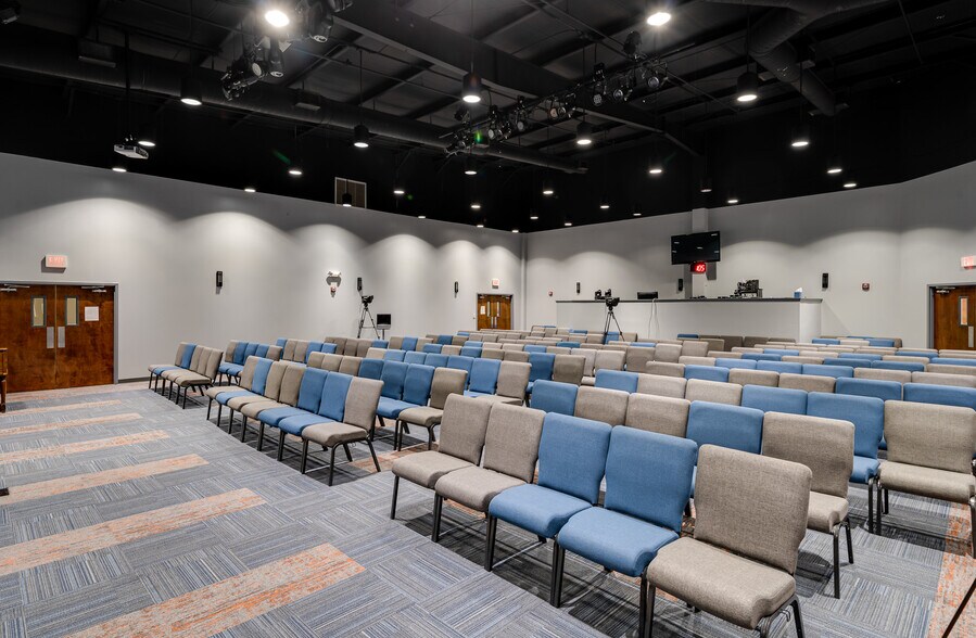 More Photos Of 3737 Stilesboro Rd NW, Kennesaw Flex For Sale