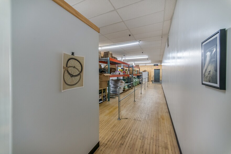 More Photos Of 105 S Main St, Ishpeming Restaurant For Sale