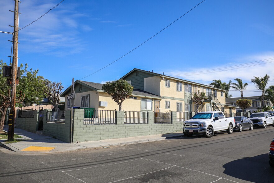 More Photos Of 200 E Park Ave, San Diego Apartments For Sale